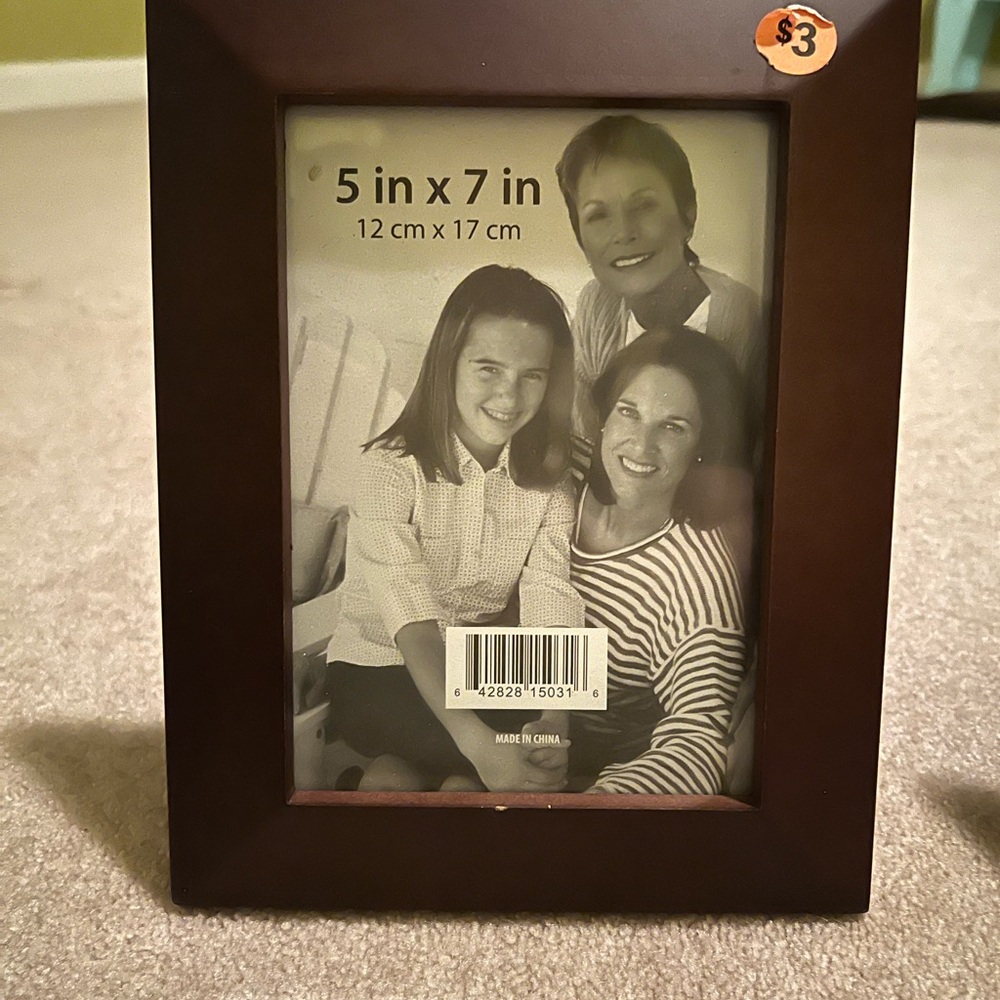 Classic Brown Photo Frame